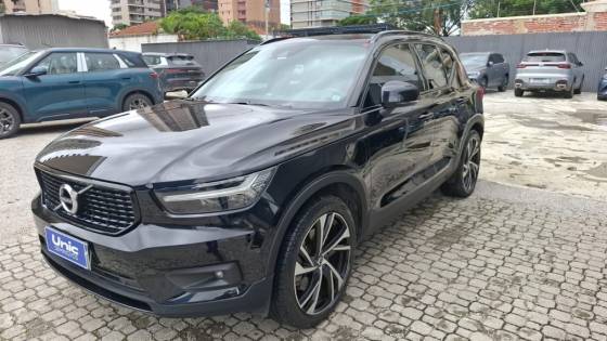 VOLVO XC40 1.5 T5 RECHARGE R-DESIGN GEARTRONIC